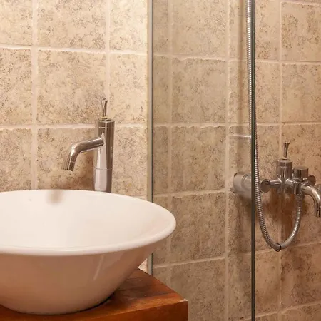 Mounty Island Avra-calma Villa Lazaráta