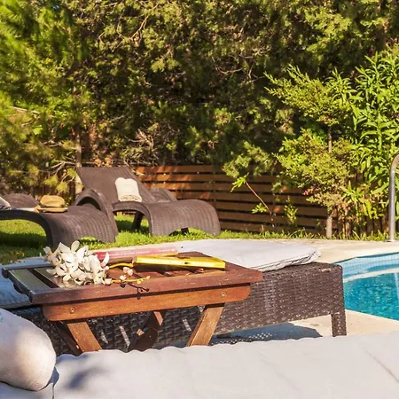 Villa Mounty Island Avra-calma *