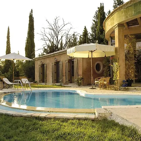 Mounty Island Avra-calma