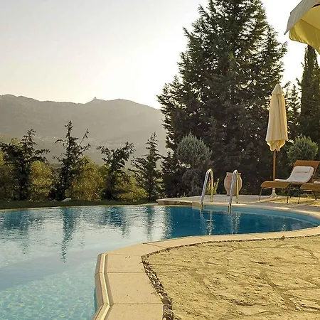 Vilă Mounty Island Avra-calma