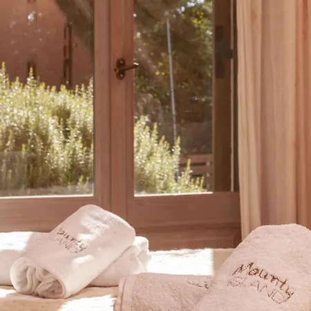 Mounty Island Avra-calma Vilă Lazaráta