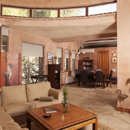 Mounty Island Avra-calma * Lazaráta